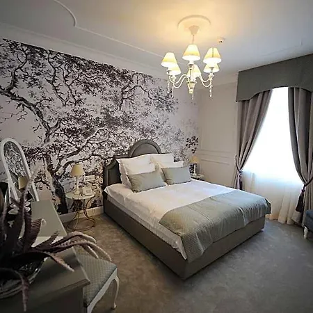 Splendid 1900 Otel 4*