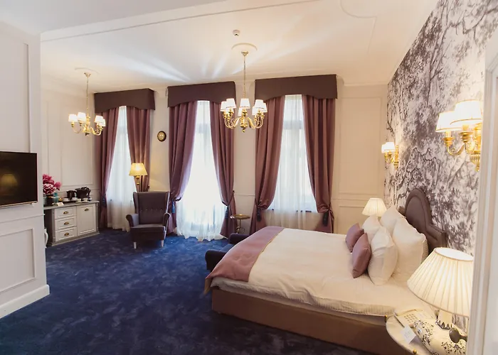 Splendid 1900 Hotel 4*